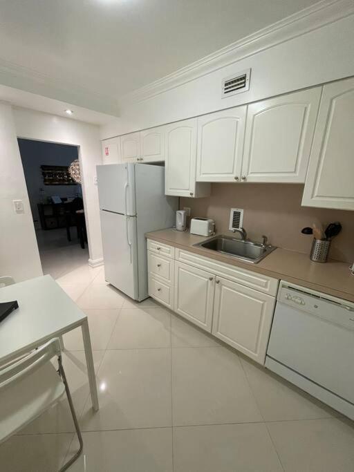 Sian 3G Apartamento Hollywood Exterior foto